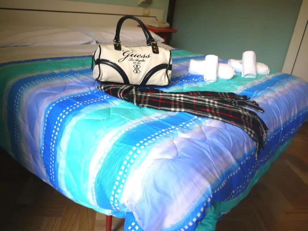 **  Hotel Maena Rimini Italia