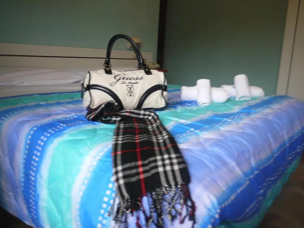 Hotel Maena Rimini 2*,