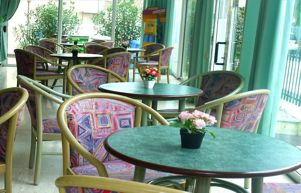 Hotel Maena Rimini 2*,